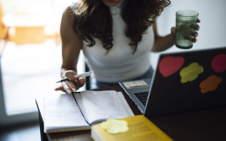 Học tiếng Trung online có hiệu quả không? Kinh nghiệm hay